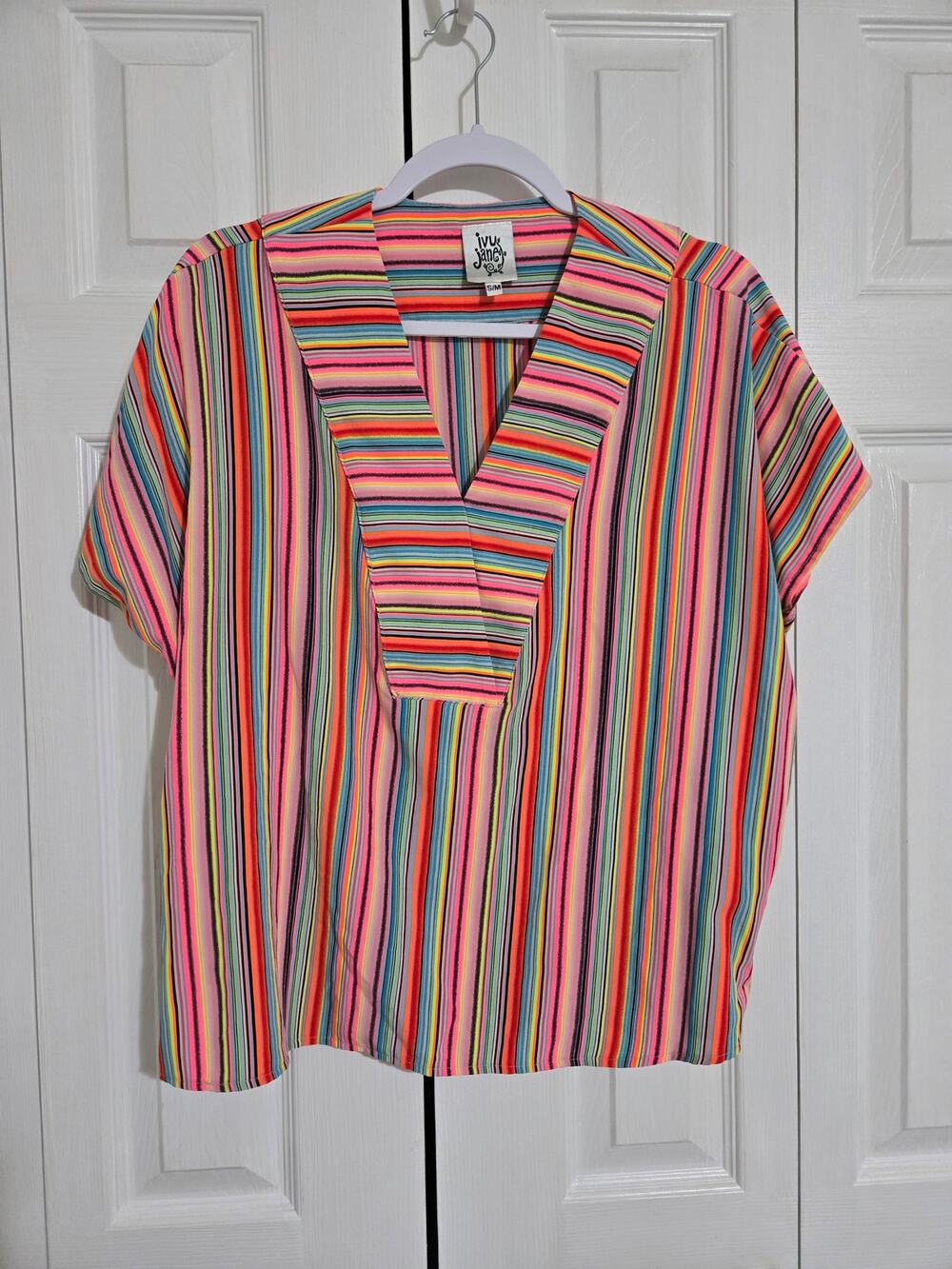 Ivy Jane s/m women's neon striped hippie v neck top
